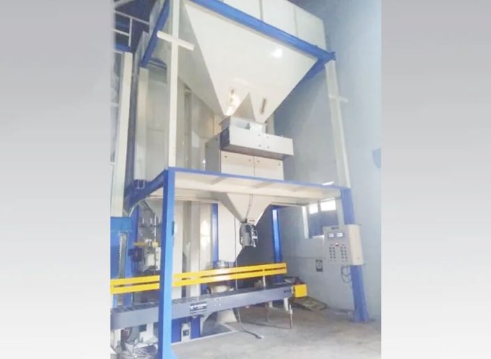 Bagging Machine with Conveyor