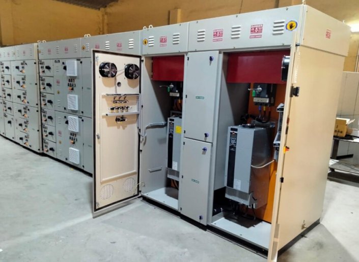 STP Compartmentalized MCC Panel